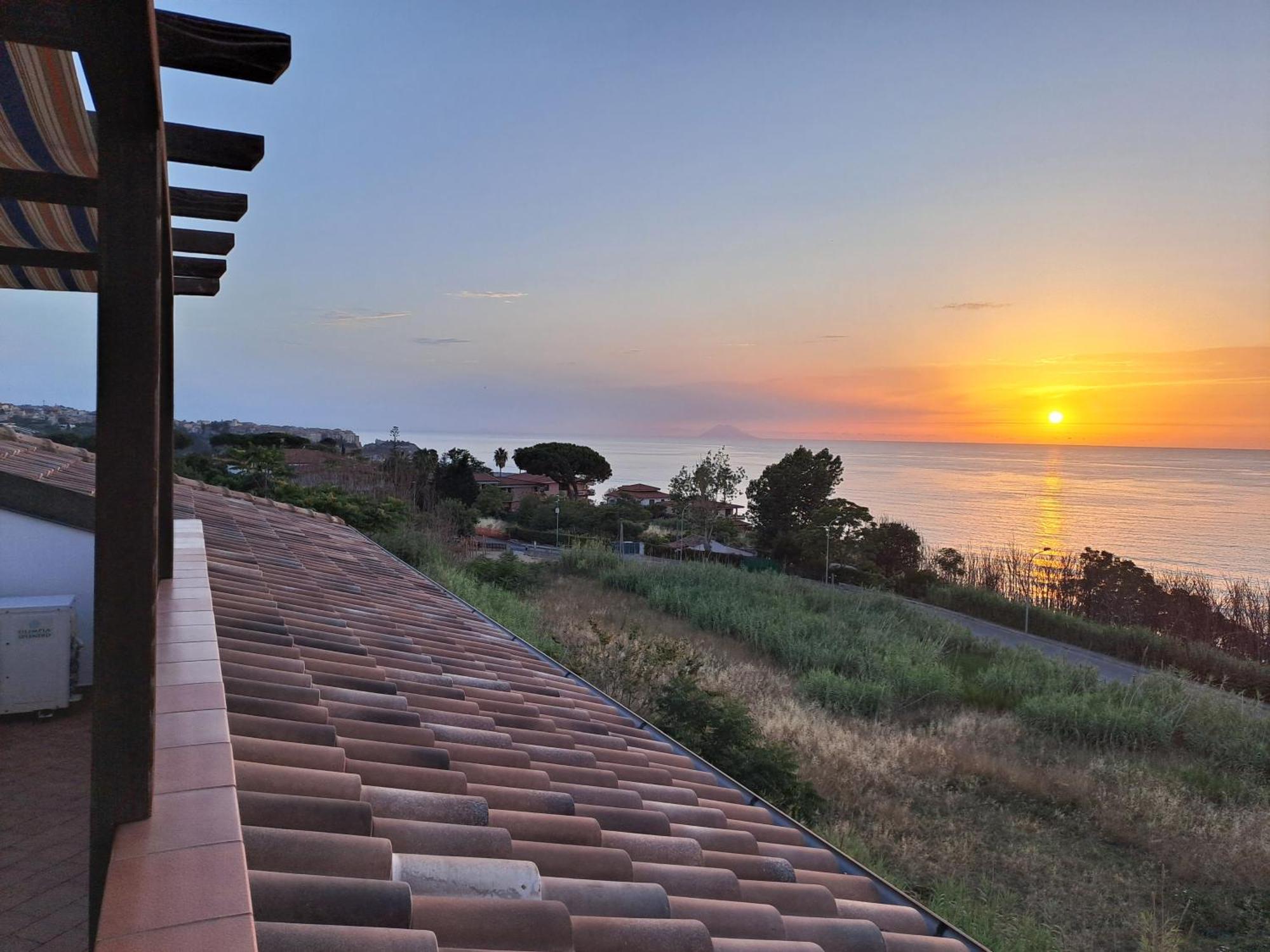 Terrazza Michelino Apartment Parghelia Ngoại thất bức ảnh