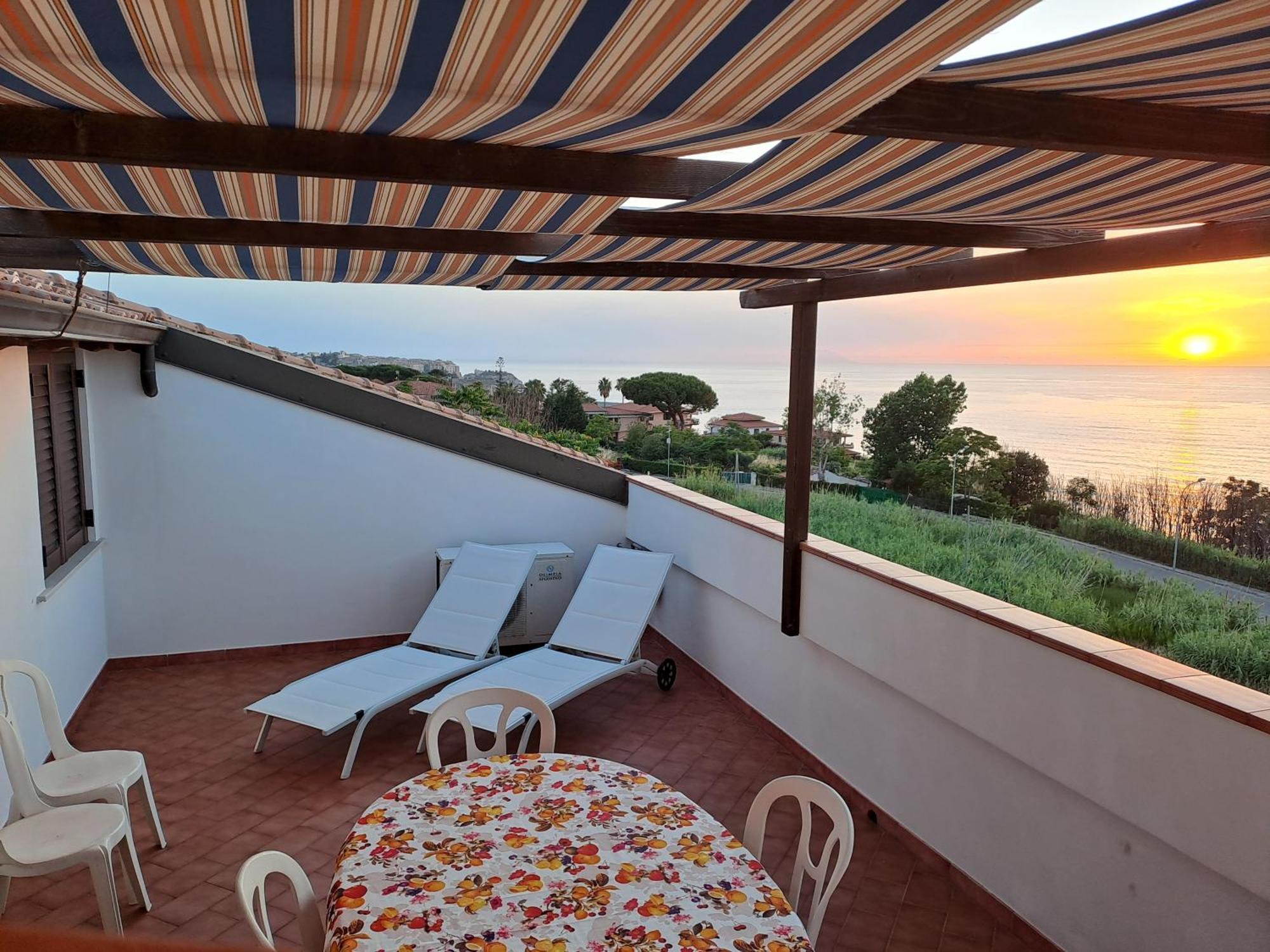 Terrazza Michelino Apartment Parghelia Ngoại thất bức ảnh